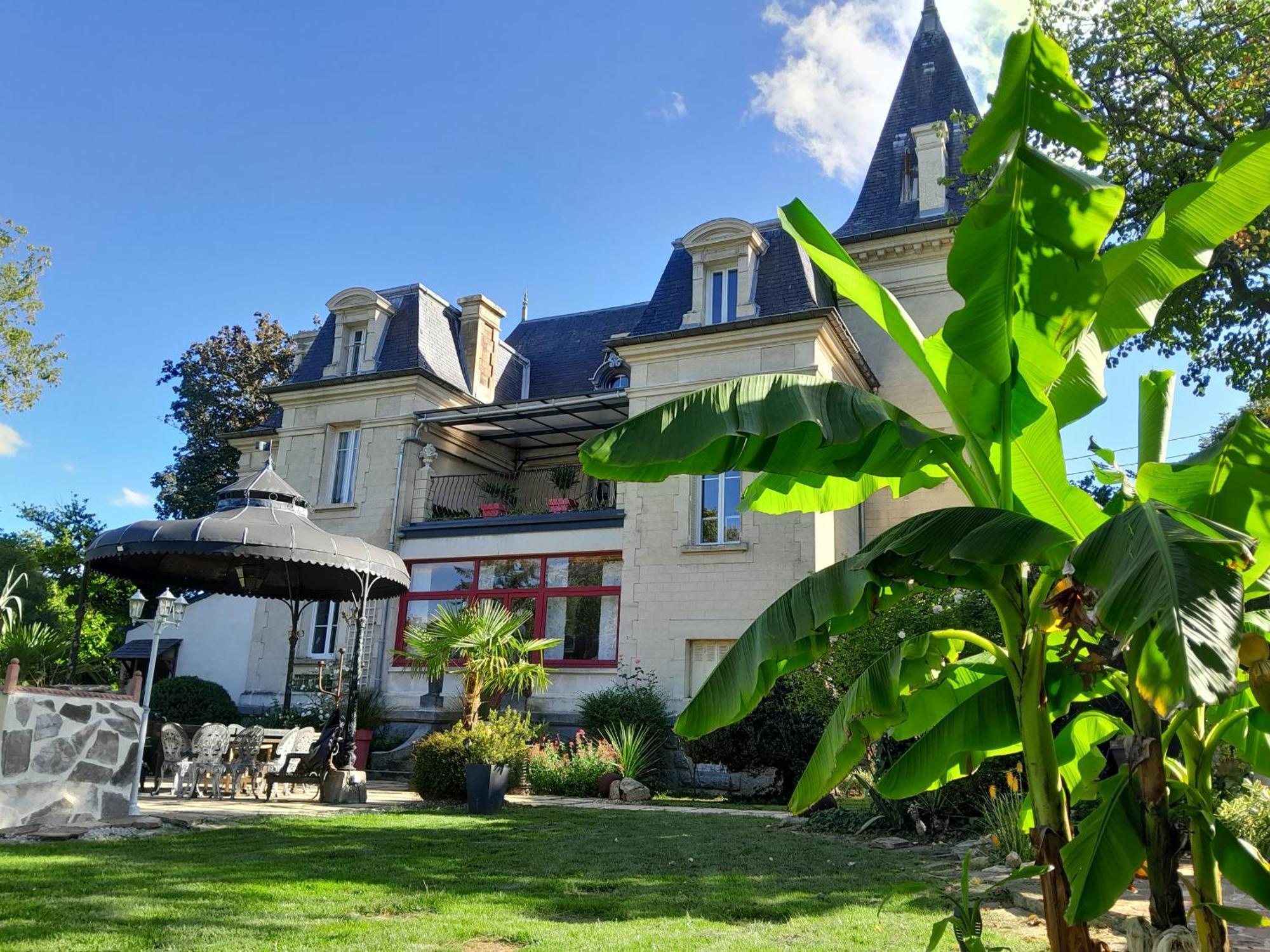 Le Madrigal Bed & Breakfast Mamers Exterior photo